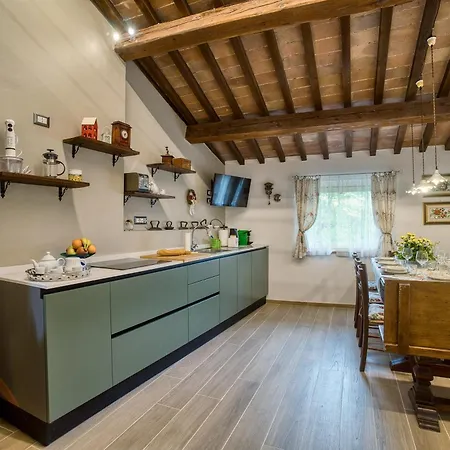 Vakantiehuis Borgo Canapegna - Boschetto - Private Pool Exclusive Use *