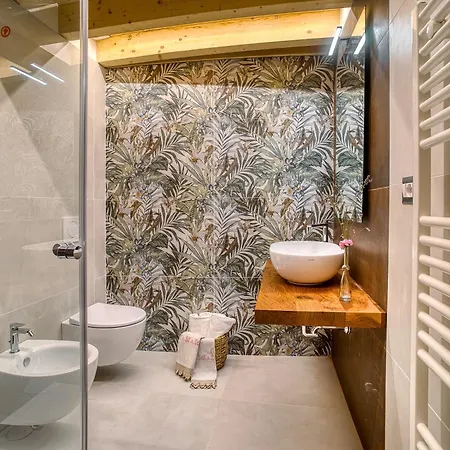 Vakantiehuis Borgo Canapegna - Boschetto - Private Pool Exclusive Use Fabriano